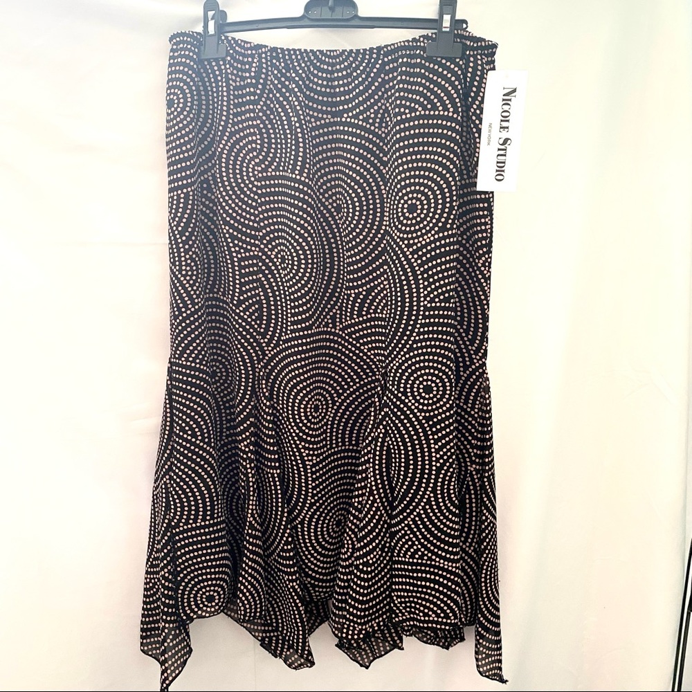 Nicole Studio Skirt Size 10 NWT
